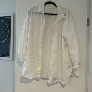 ❤️2 for $20❤️ White button up “men’s” shirt